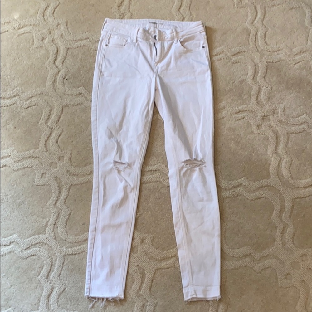 Old Navy Rockstar white jeans, 6 Tall
